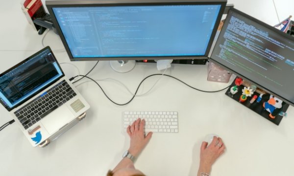 How Custom Software Will Help You In Running Your Business In This Global Crisis?